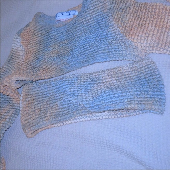 Off-White Cut Out Long-Sleeved Top - Picture 3 of 7